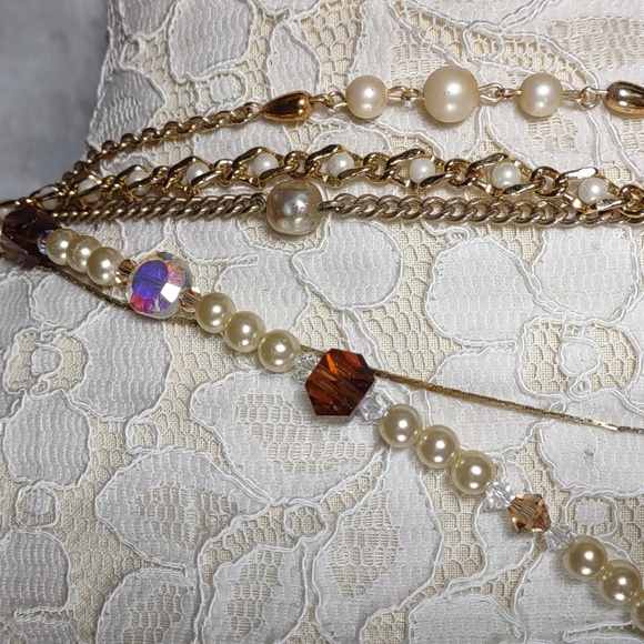 5 Assorted Pearl Necklaces - Picture 5 of 12